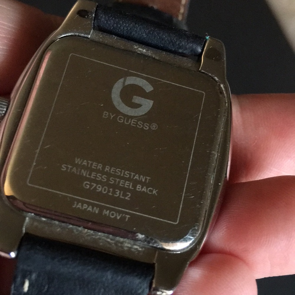 By GUESS - Picture 6 of 8